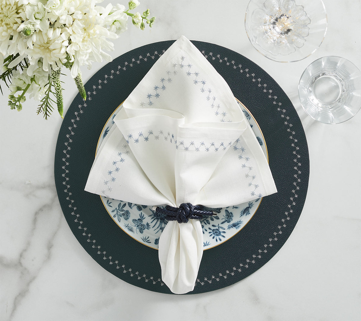 Rope Knot Napkin Ring in Navy