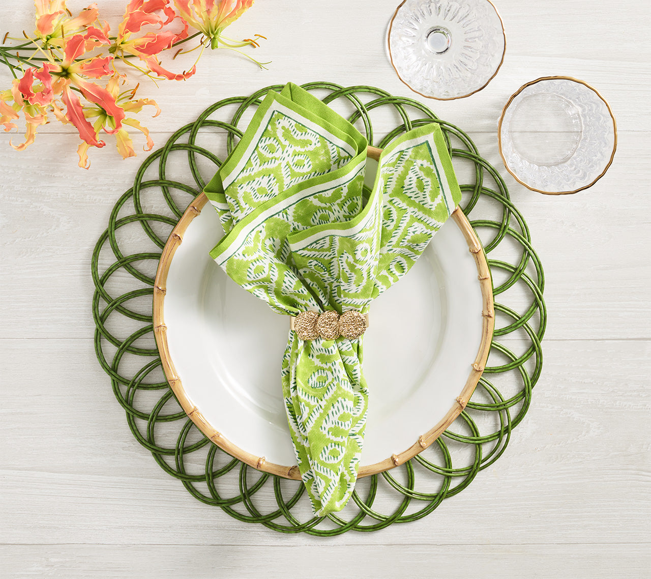 Icons Napkin Ring in Gold