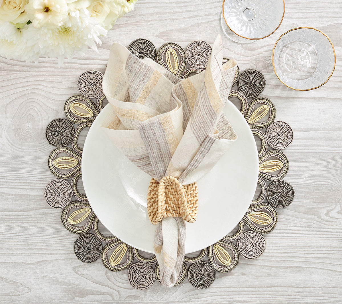 Ruffle Napkin Ring in Natural, Set of 4
