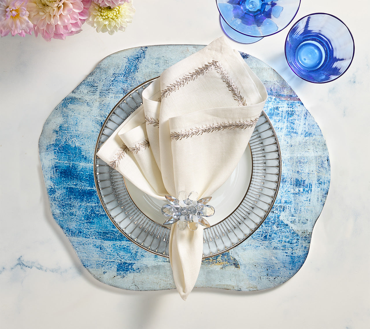 Spectra Napkin Ring in Glacier Blue, Set of 4 in a Gift Box