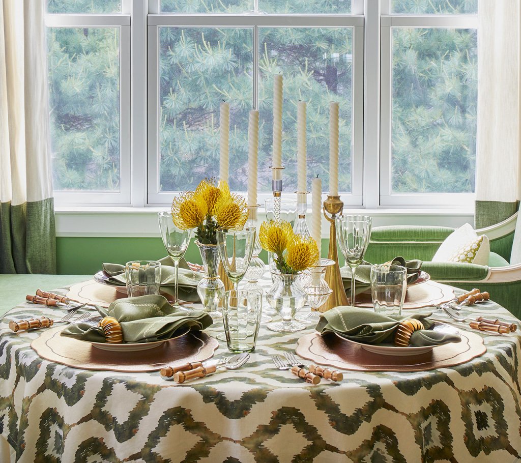 Kim Seybert, Inc.Classic Napkin in Olive, Set of 4Napkins