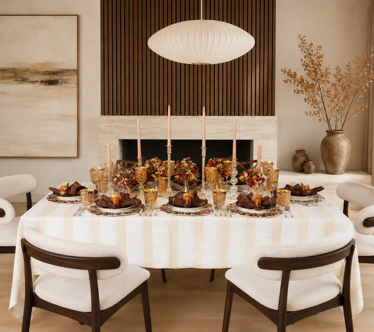 Spectra Tablecloth in White & Gold