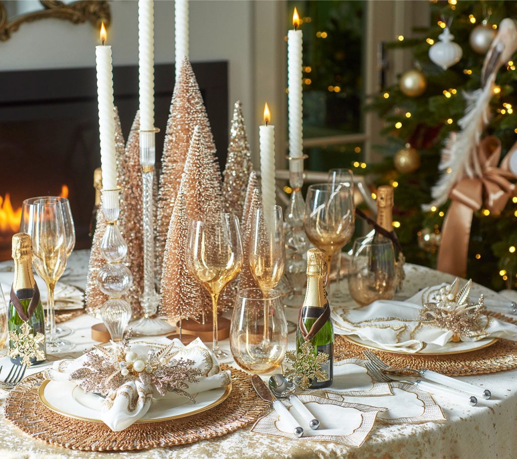 Kim Seybert, Inc.Orion Wine Glass in Gold, Set of 4Glassware