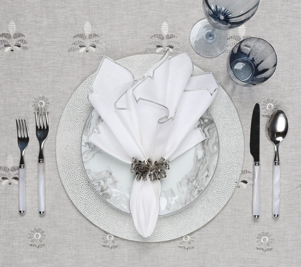 Divot Napkin in White & Silver, Set of 4