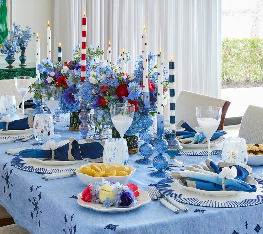 Kim Seybert, Inc.Fez Tablecloth in Periwinkle & NavyTablecloths