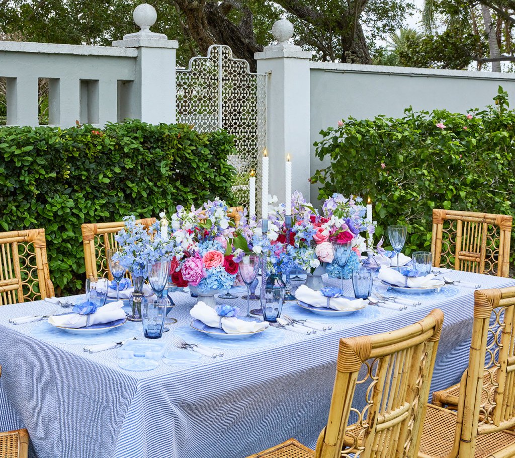 Kim Seybert, Inc.Gardenia Napkin Ring in Periwinkle, Set of 4Napkin Rings