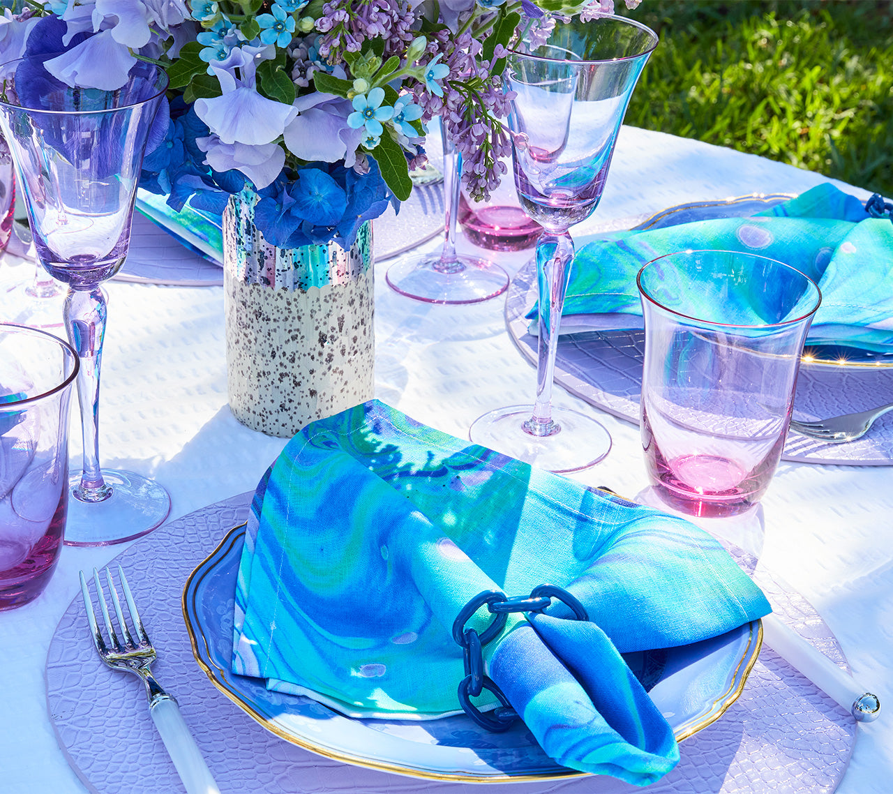 Kim Seybert Luxury Splash Napkin in Blue & Seafoam