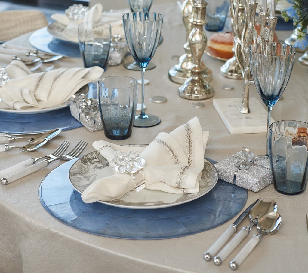 Round Capiz Placemat in Periwinkle, Set of 4