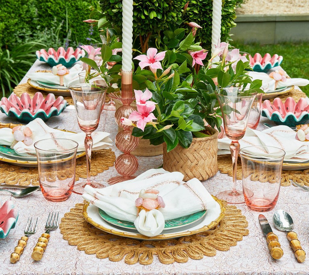 Jardin Napkin in White & Blush, Set of 4