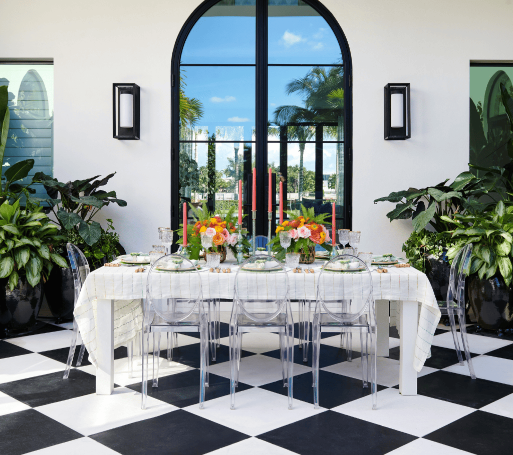 Dash Tablecloth in White & Multi