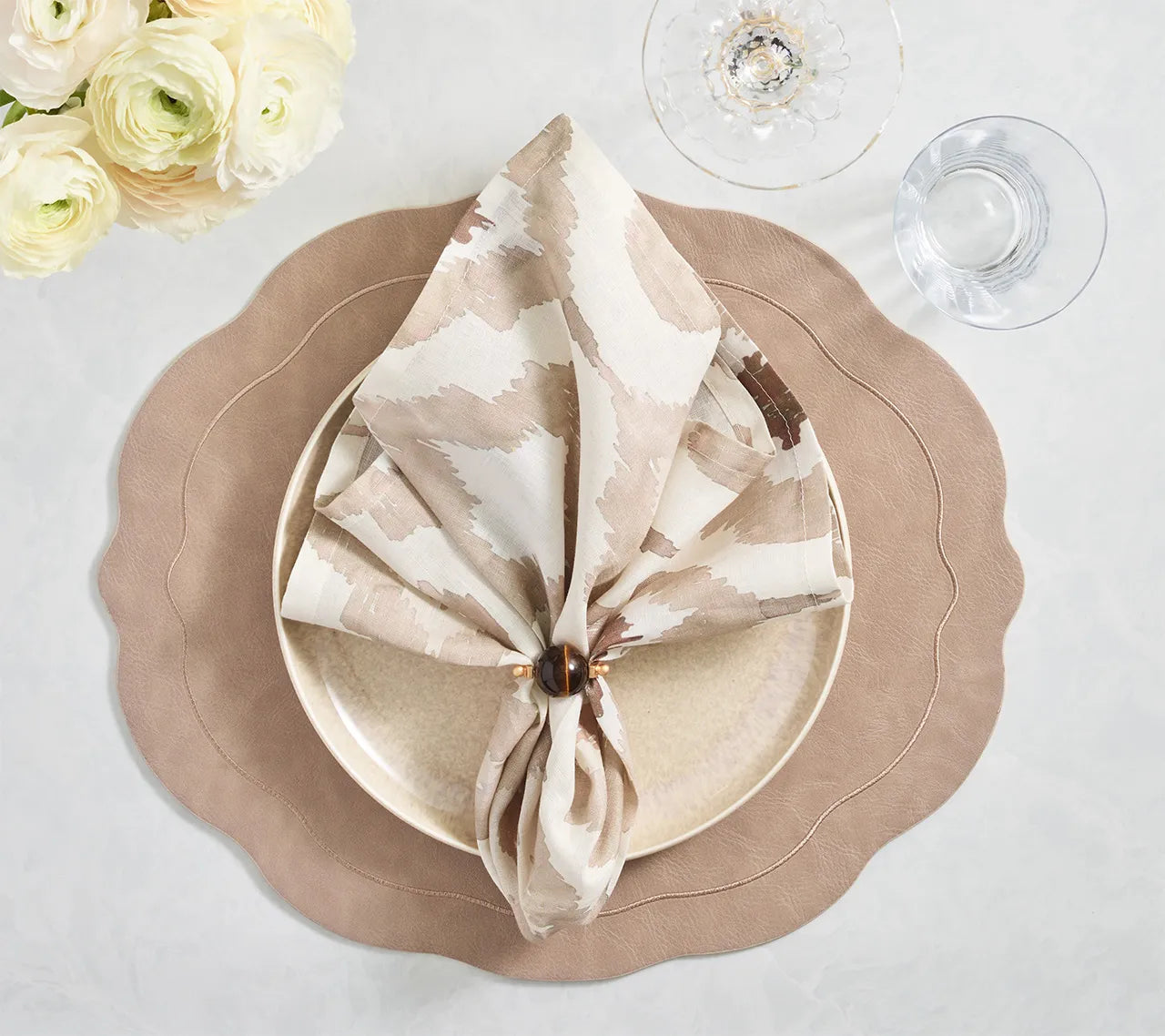 Mineral Napkin Ring in Brown, Set of 4