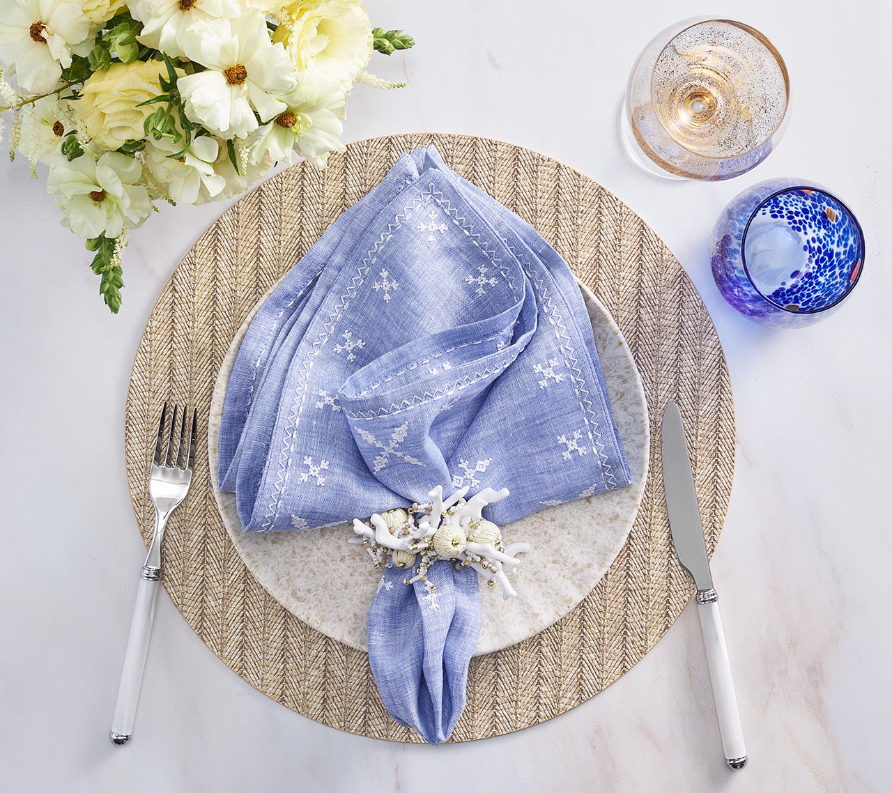 Kim Seybert Luxury Fez Napkin in Blue & White