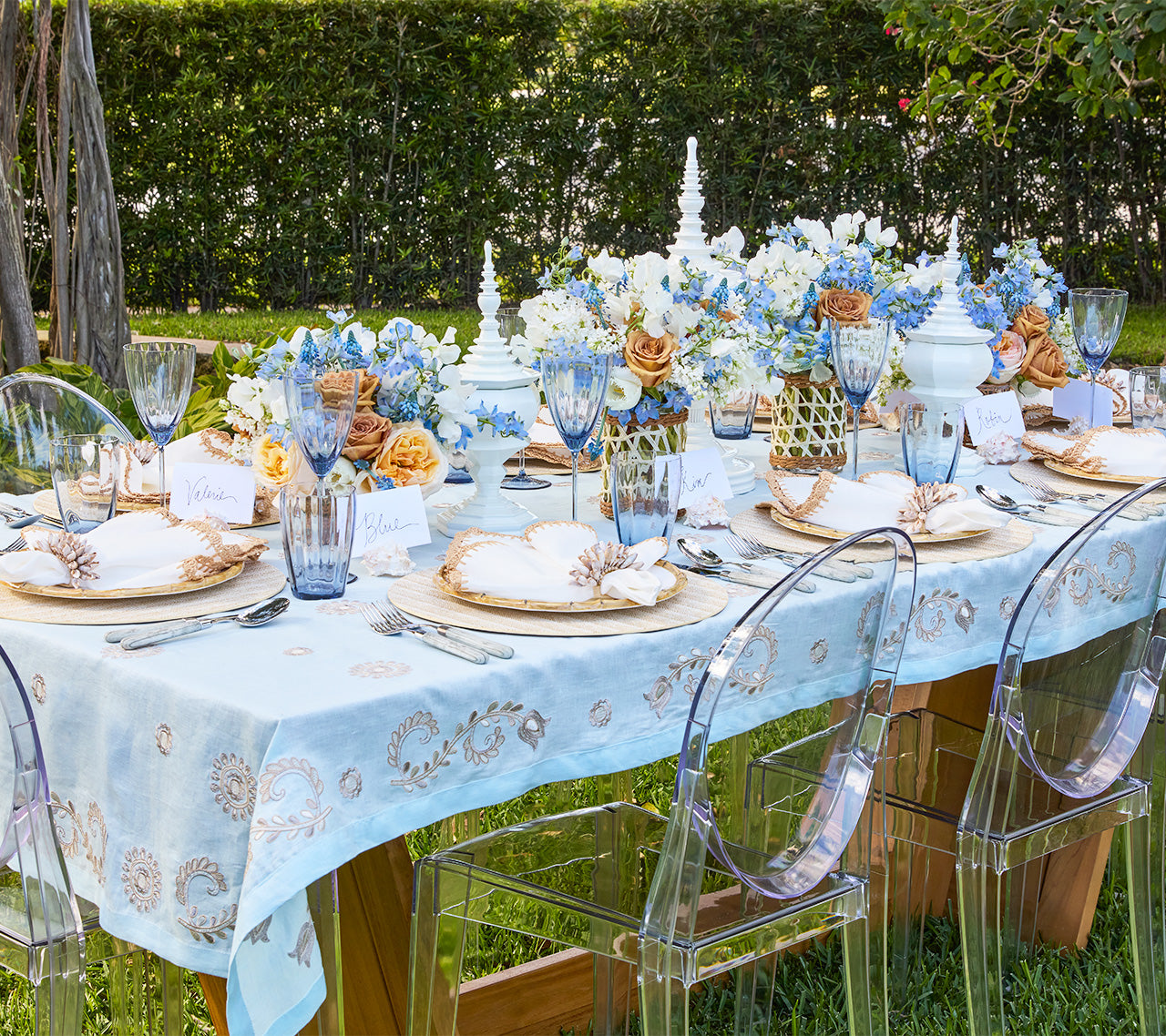 Kim Seybert Luxury Nouveau Tablecloth in Sky & Natural