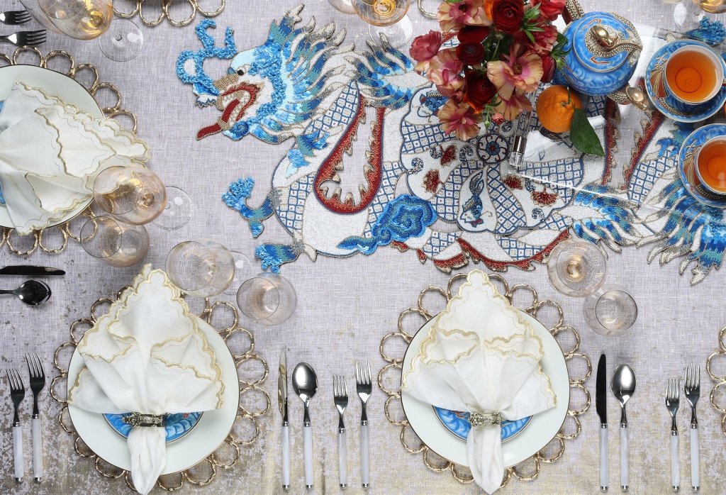 Seasonal Table Runners: A Year-Round Decor Essential - Kim Seybert