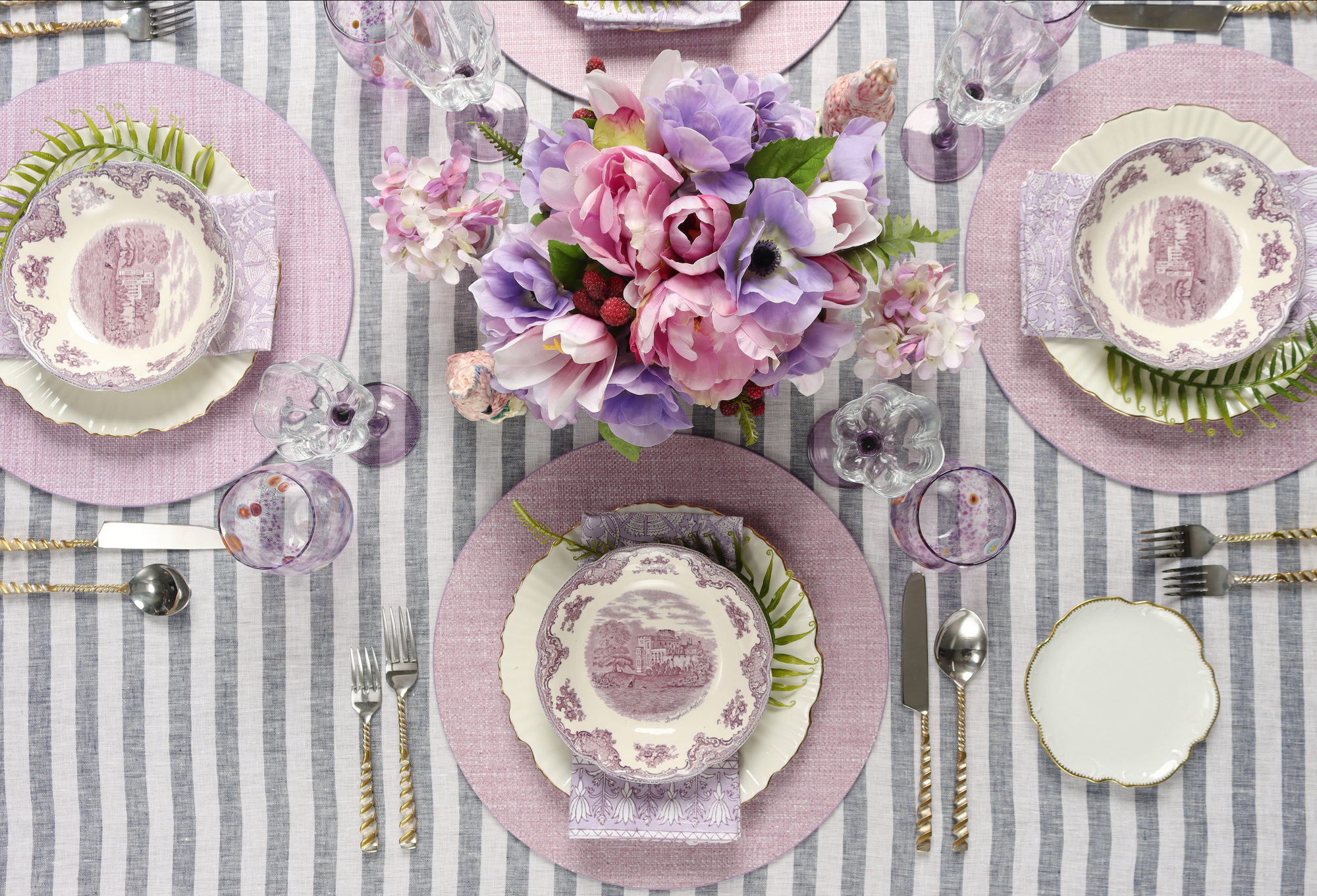 Elevate Your Valentine's Day with Exquisite Dinnerware