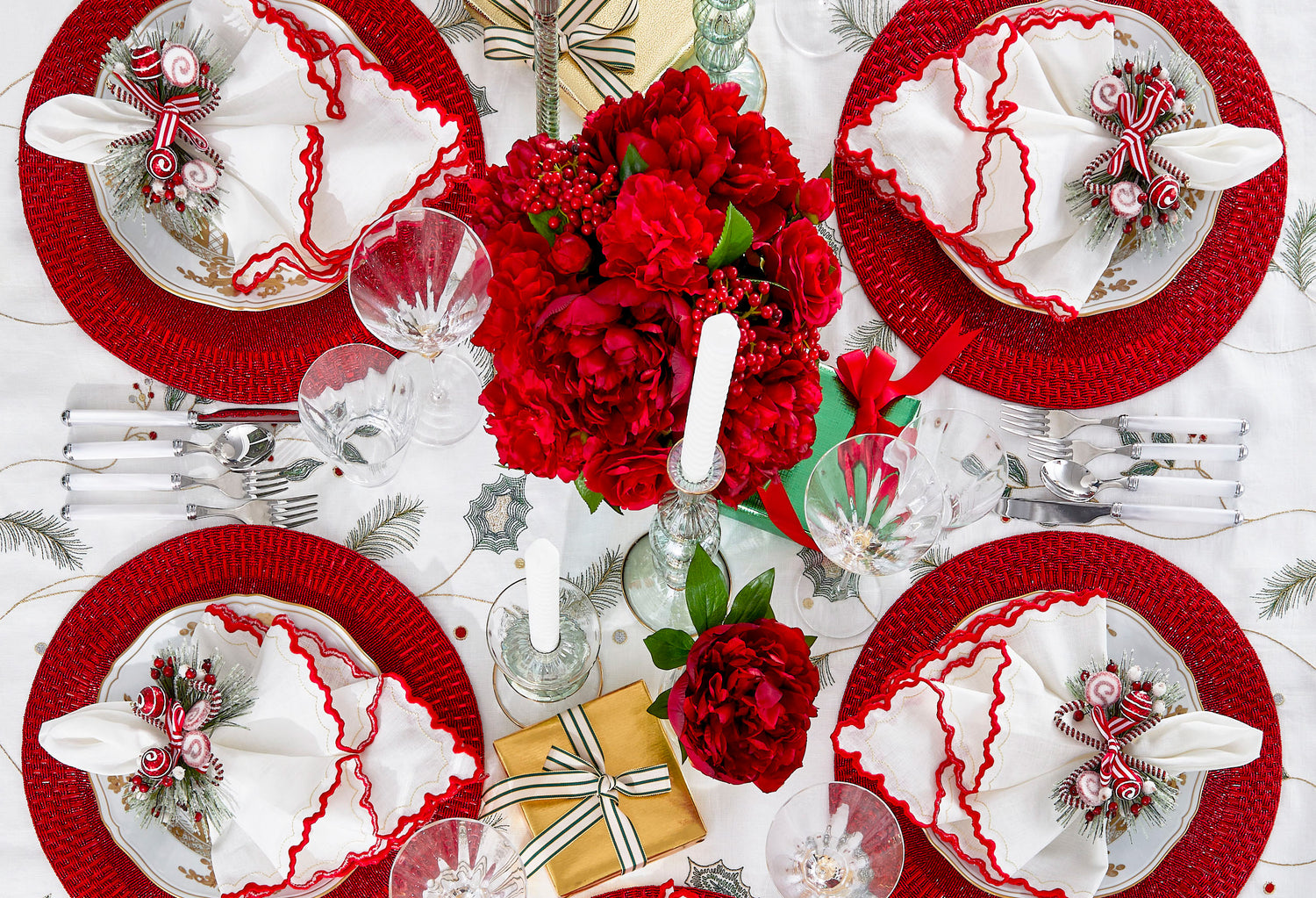 Christmas Tableware: A Guide to Crafting Designer Festive Tables