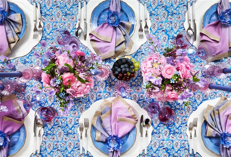 tablescape trends 2025 bold blue purple setting