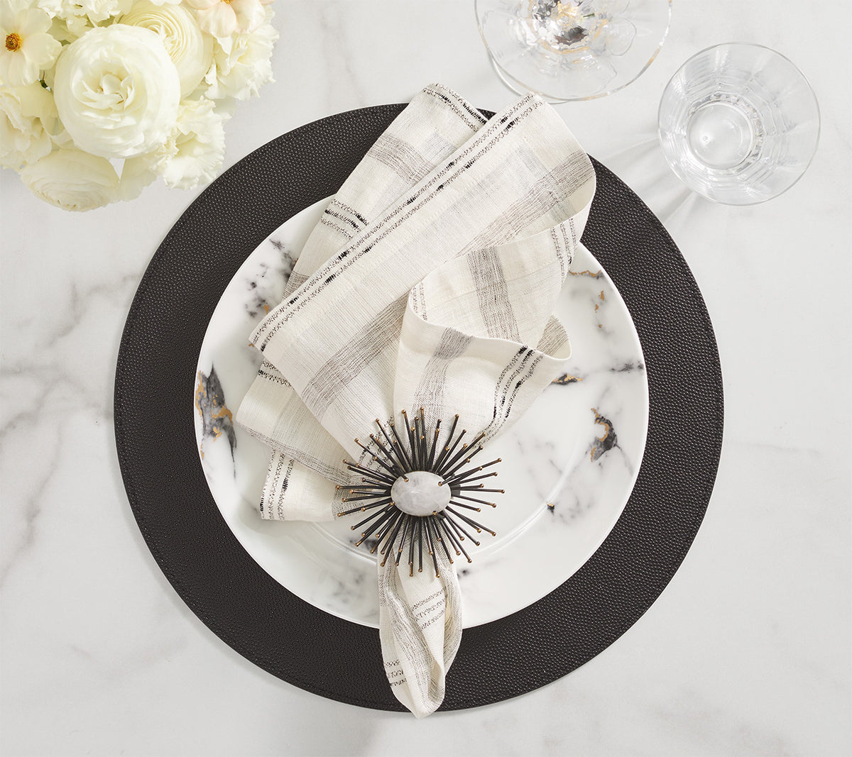 Flare Napkin Ring in Gold & Black, Set of 4