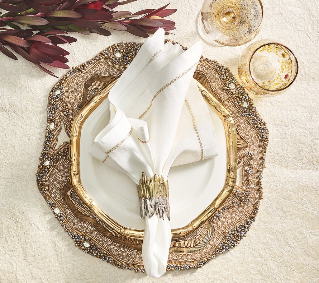 Kim Seybert, Inc.Star Napkin in White & Gold, Set of 4Napkins