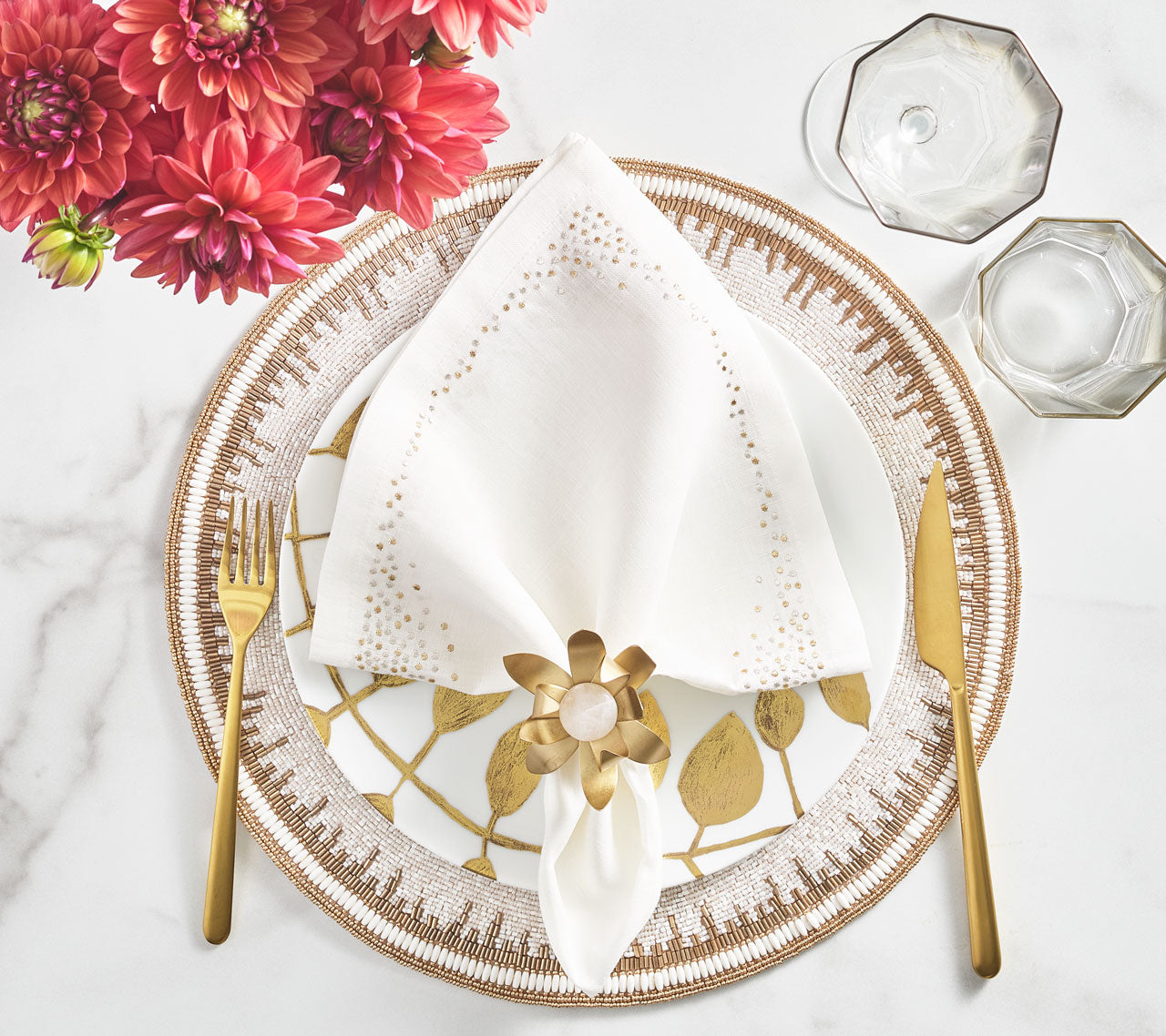 Enamor Placemat in White & Gold, Set of 4