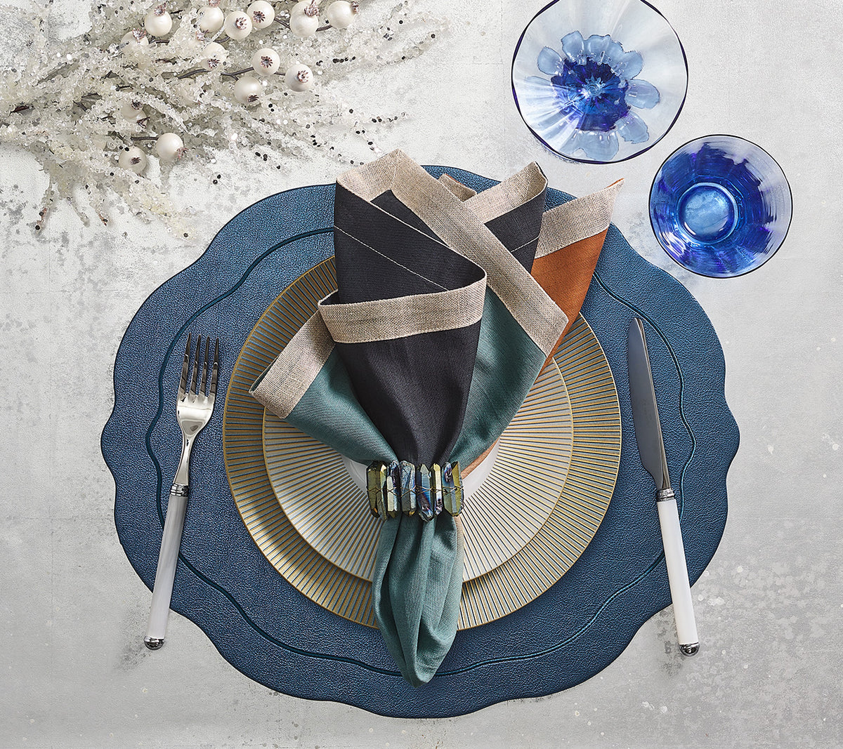 Tailored Placemat in Midnight, Set of 4