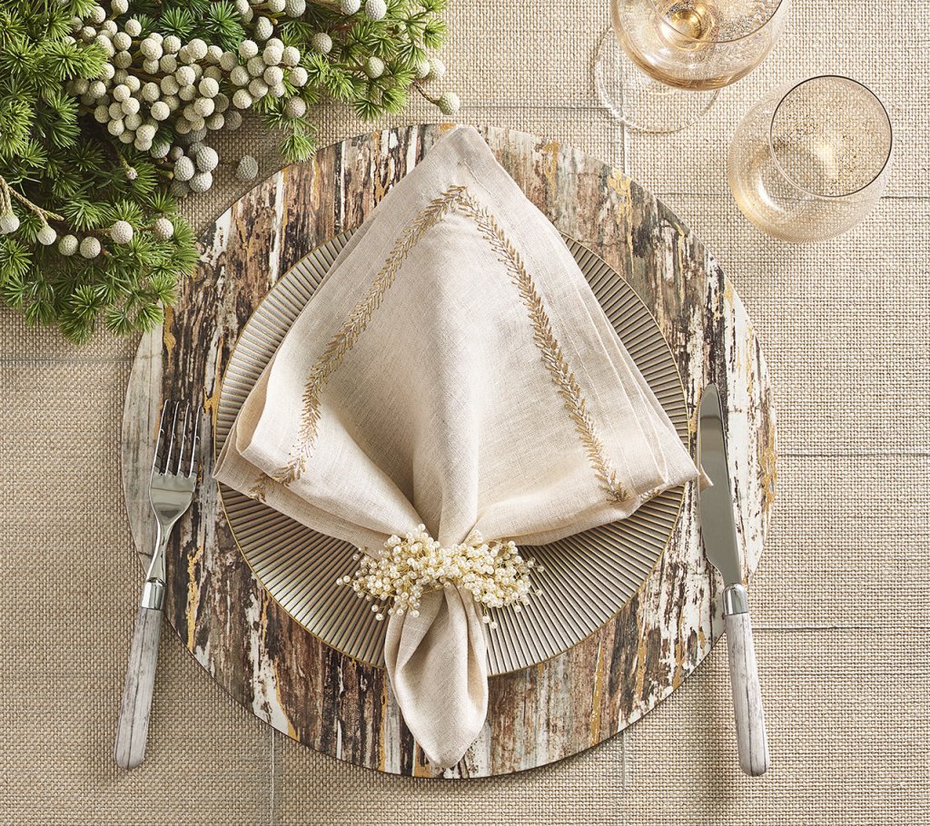 Kim Seybert, Inc.Jardin Napkin in Natural, Gold & Silver, Set of 4Napkins