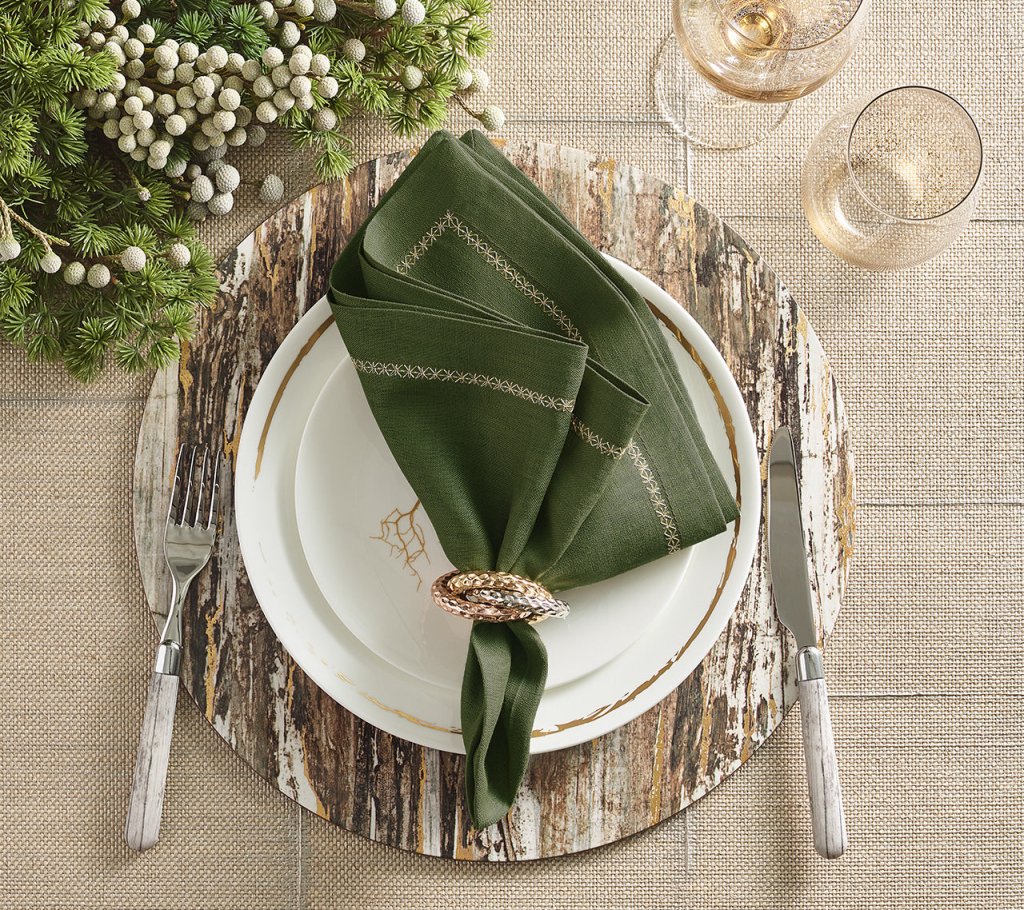 Kim Seybert, Inc.Weathered Pine Placemat in Ivory, Natural & Gold, Set of 4Placemats