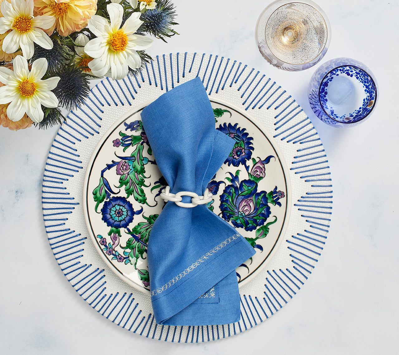 Kim Seybert Luxury Classic Napkin in Blue