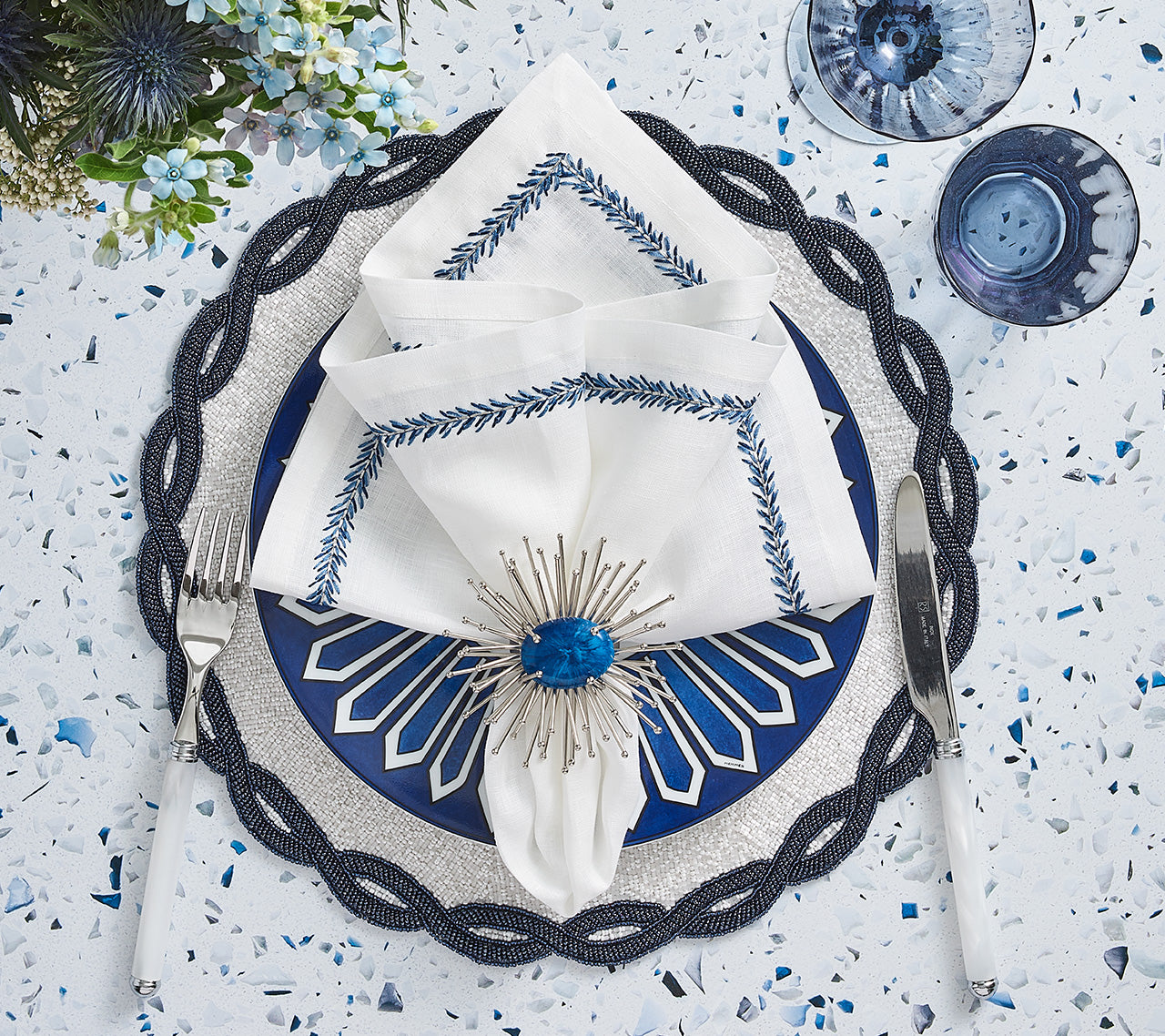 Kim Seybert Luxury Jardin Napkin in White & Blue