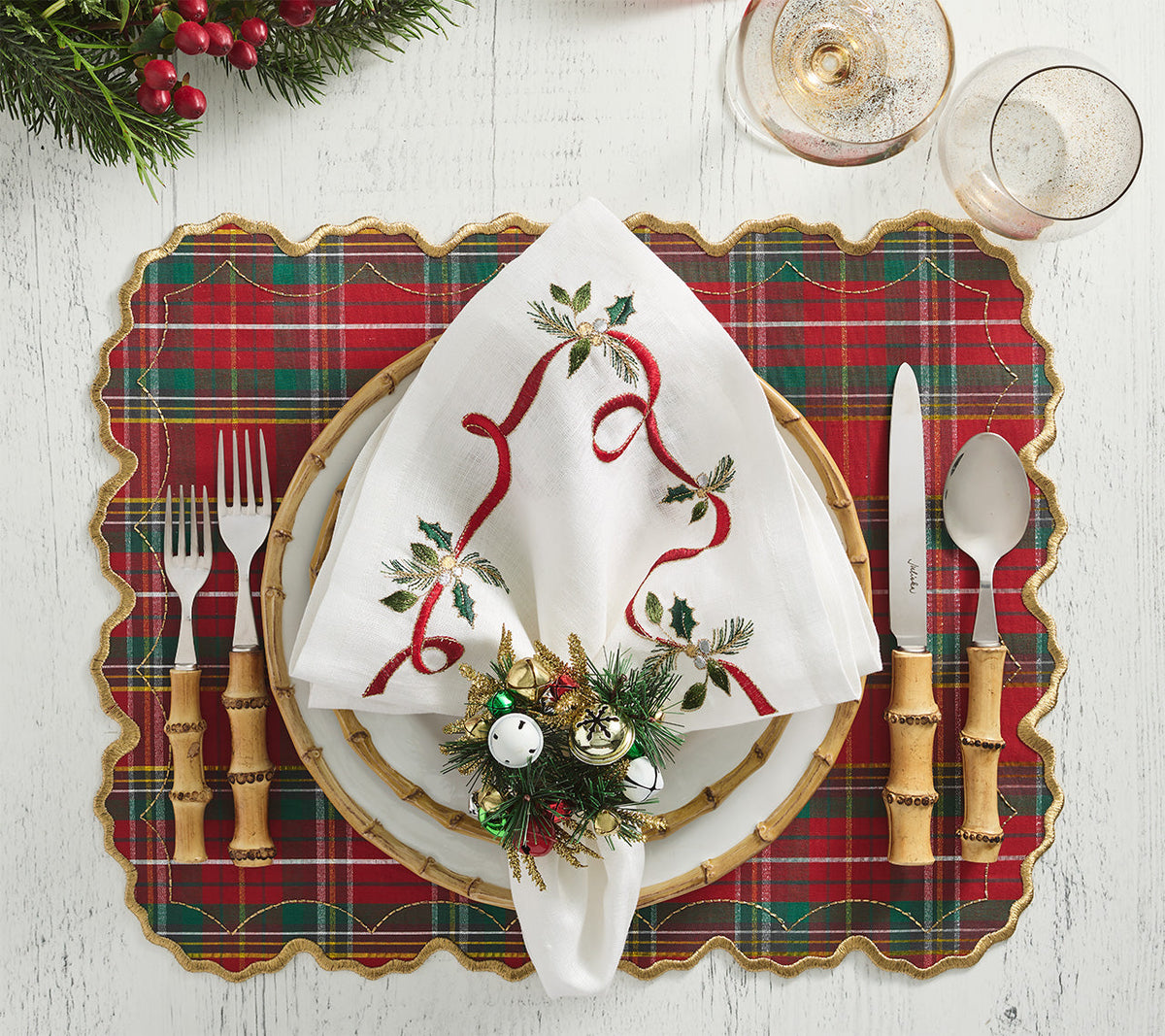 Xmas Ribbon Napkin in White, Red & Green, Set of 4