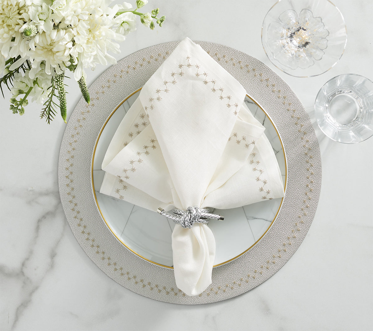 Rope Knot Napkin Ring in Silver, Set of 4