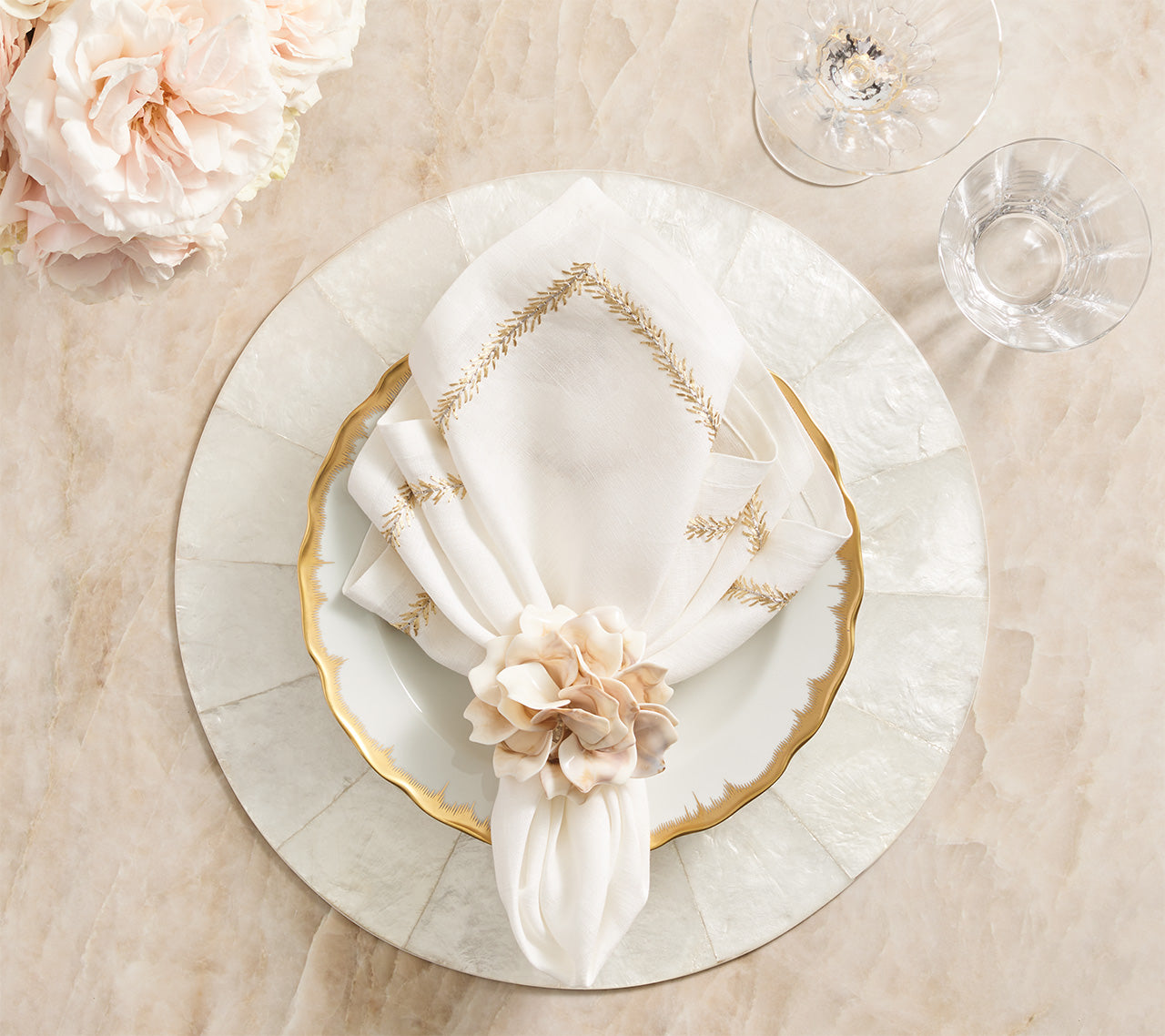 Round Capiz Placemat in Natural | Kim Seybert