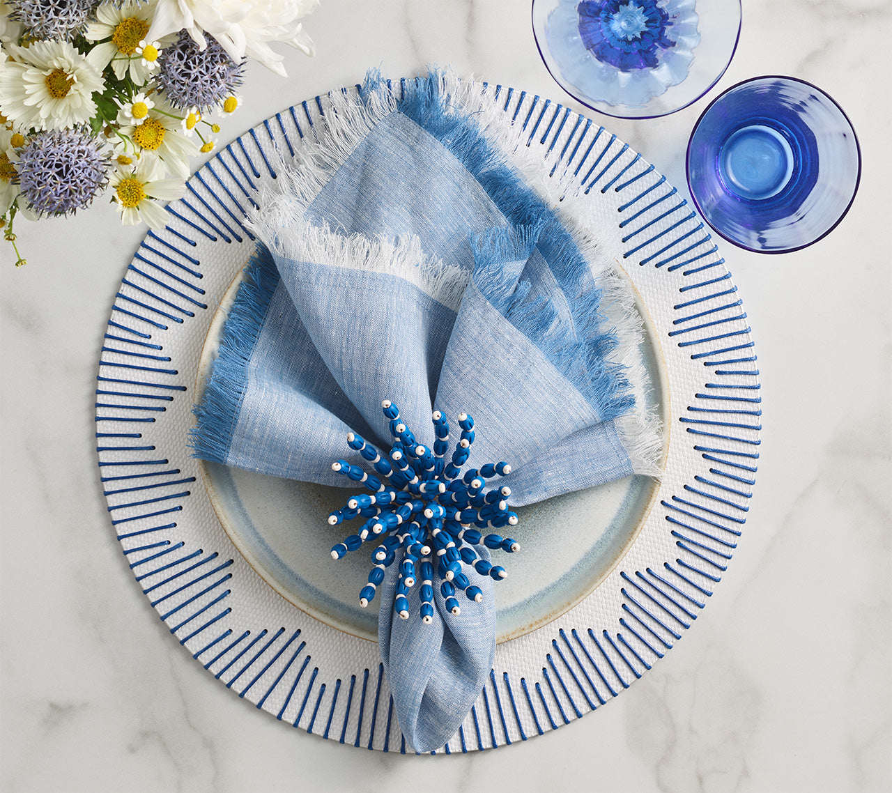 KIM SEYBERT ランチョンマット　4枚セット Dream Weaver Placemat in White & Blue, Set of 4