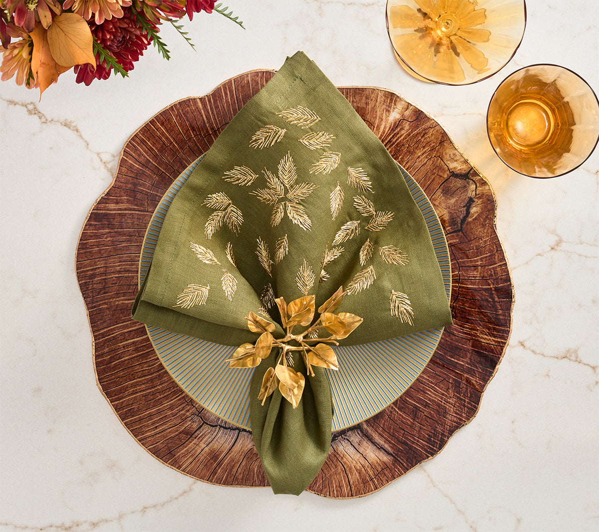 Bougainvillea Napkin Ring in Gold, Set of 4