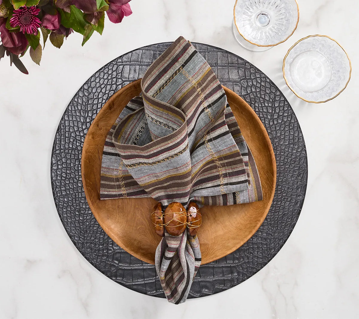 Burl Napkin Ring in Brown, Set of 4