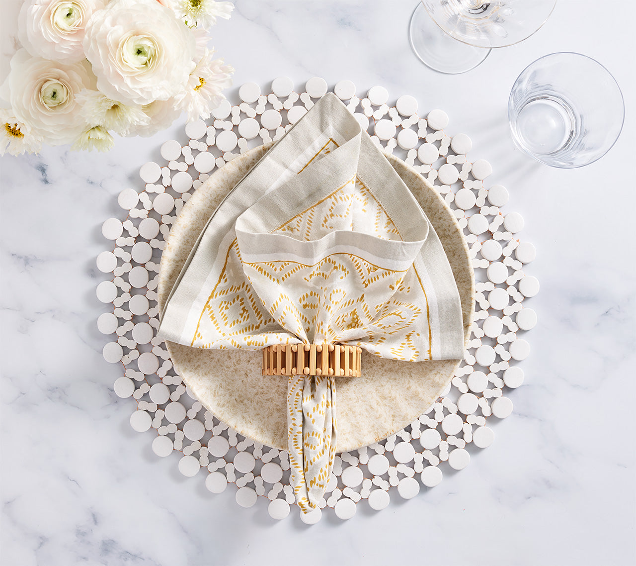 Round Bamboo Placemat in White