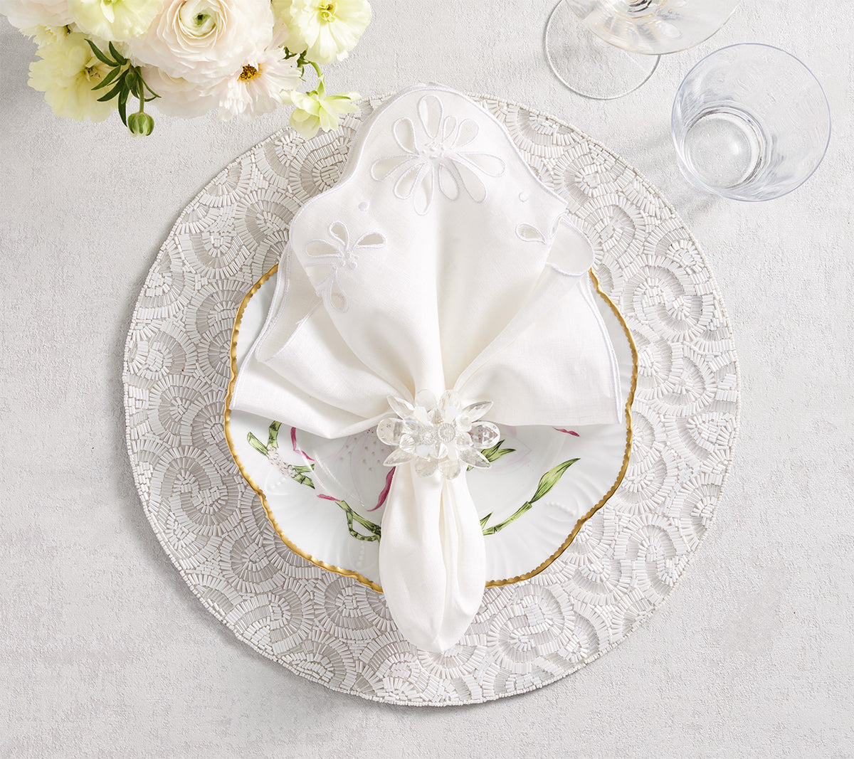 Spectra Napkin Ring in Clear & White, Set of 4 in a Gift Box