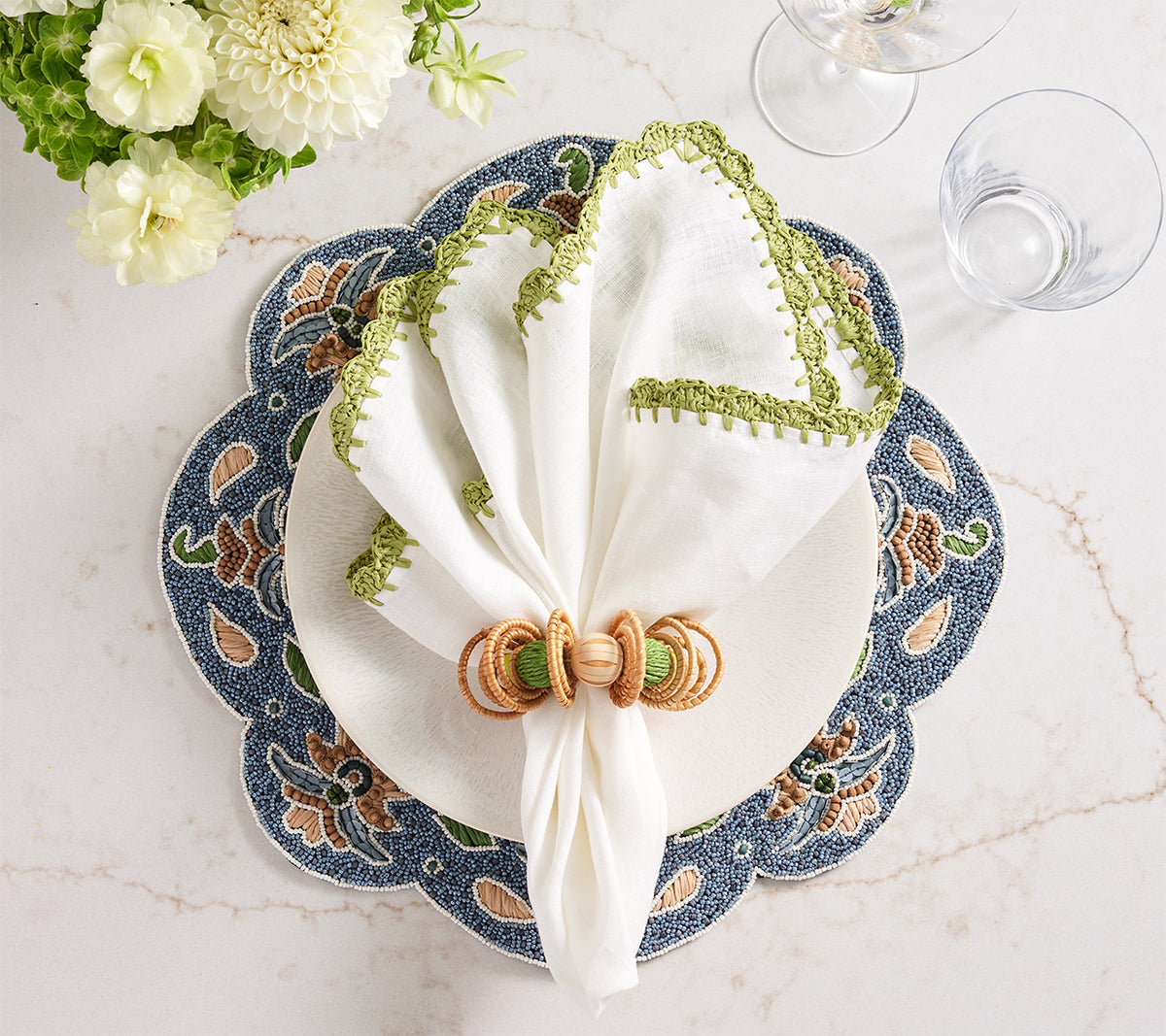 Shell Edge Napkin in White & Green, Set of 4