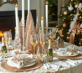 Kim Seybert Luxury Orion Wine Glass in Gold