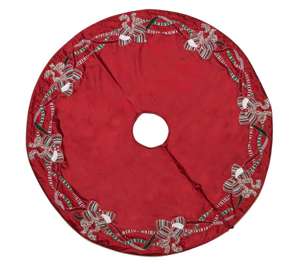Sample: Merry Garland Tree Skirt in Red, Green & Gold