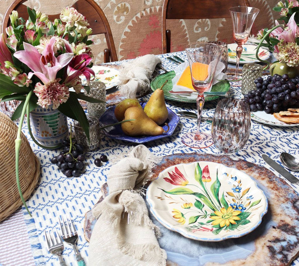 Kim Seybert, Inc.Strata Placemat in Beige, Taupe & Gray, Set of 4Placemats