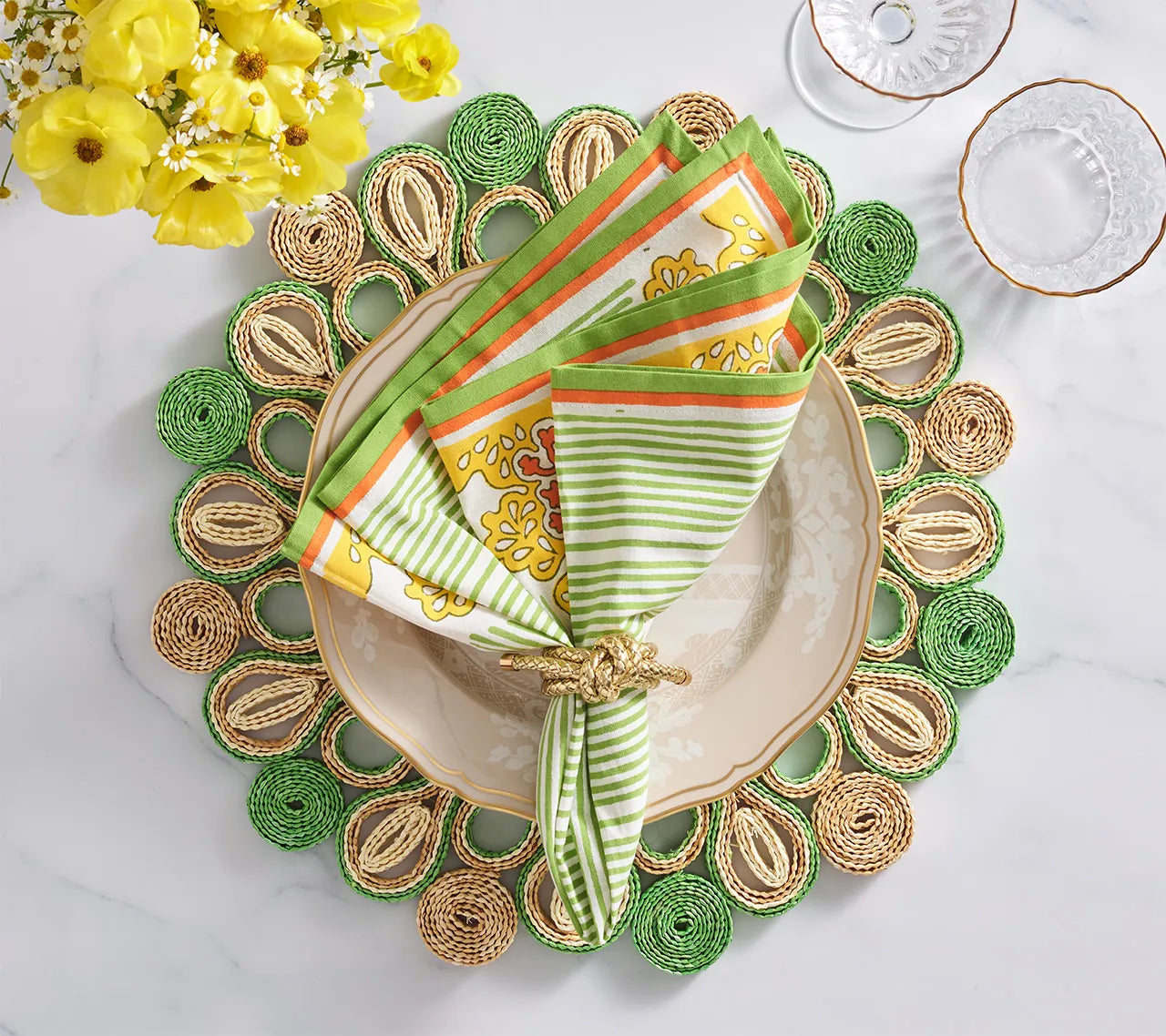 #color_white, yellow & green