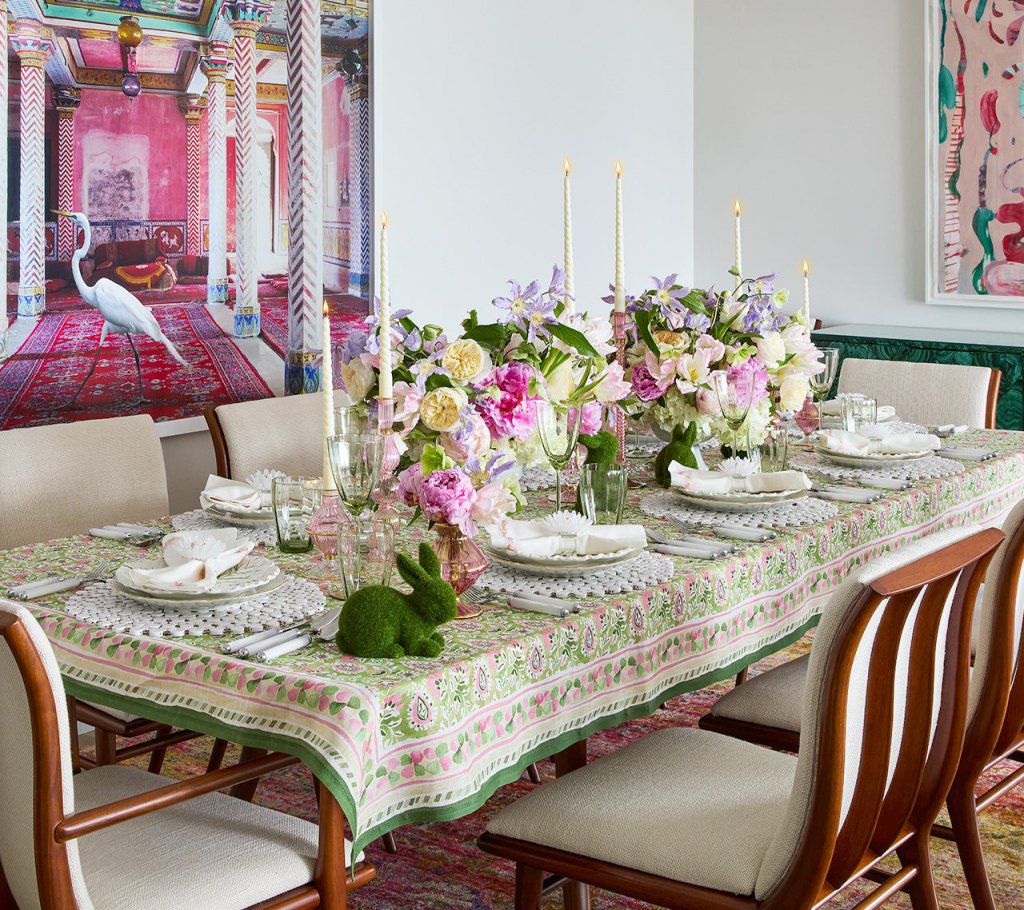 Kim Seybert, Inc.Mira Tablecloth in Green & PinkTablecloths