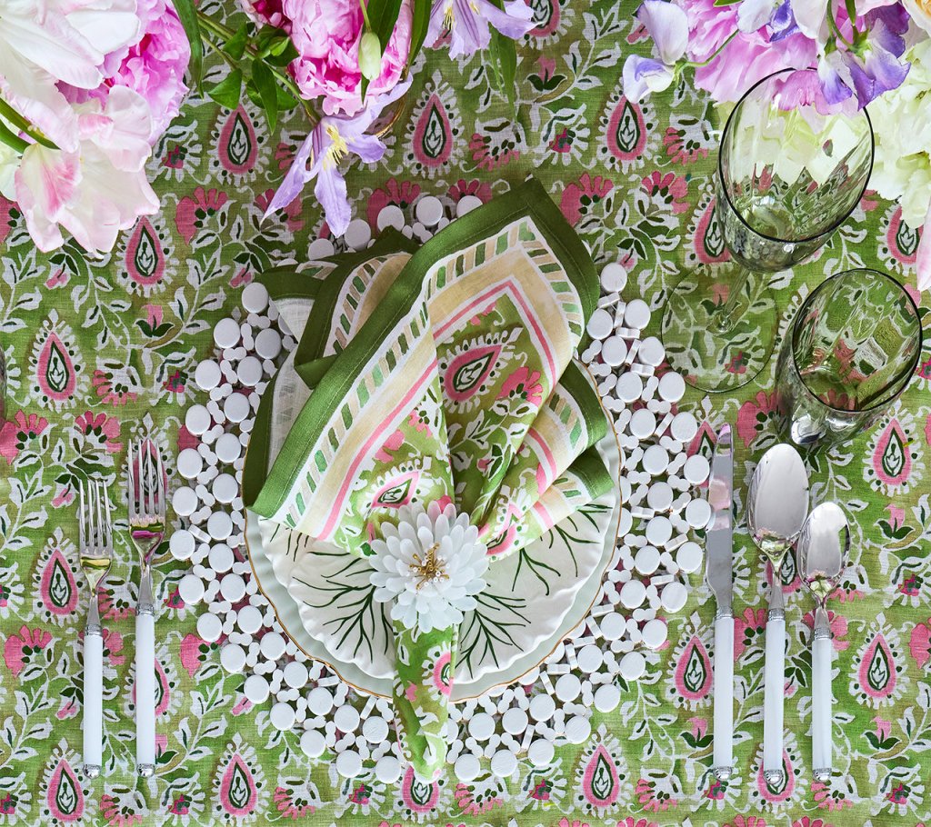 Kim Seybert, Inc.Mira Napkin in Green & Pink, Set of 4Napkins