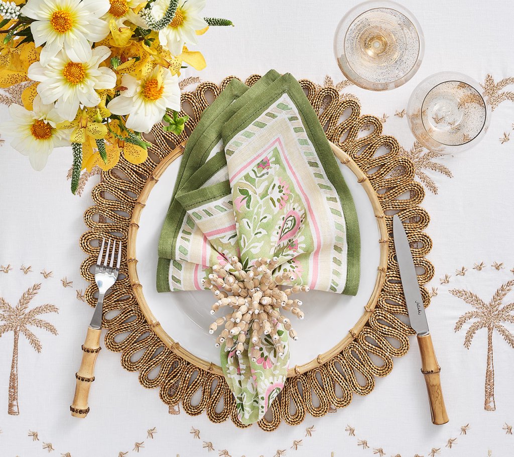 Kim Seybert, Inc.Mira Napkin in Green & Pink, Set of 4Napkins