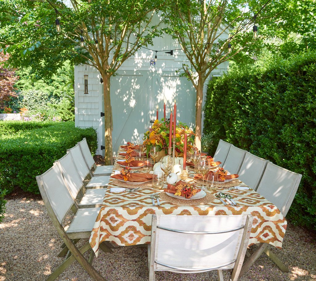 Kim Seybert, Inc.Watercolor Ikat Tablecloth in RustTablecloths