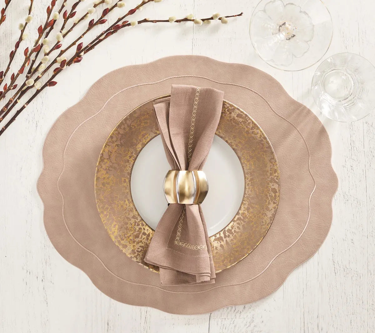 #color_taupe