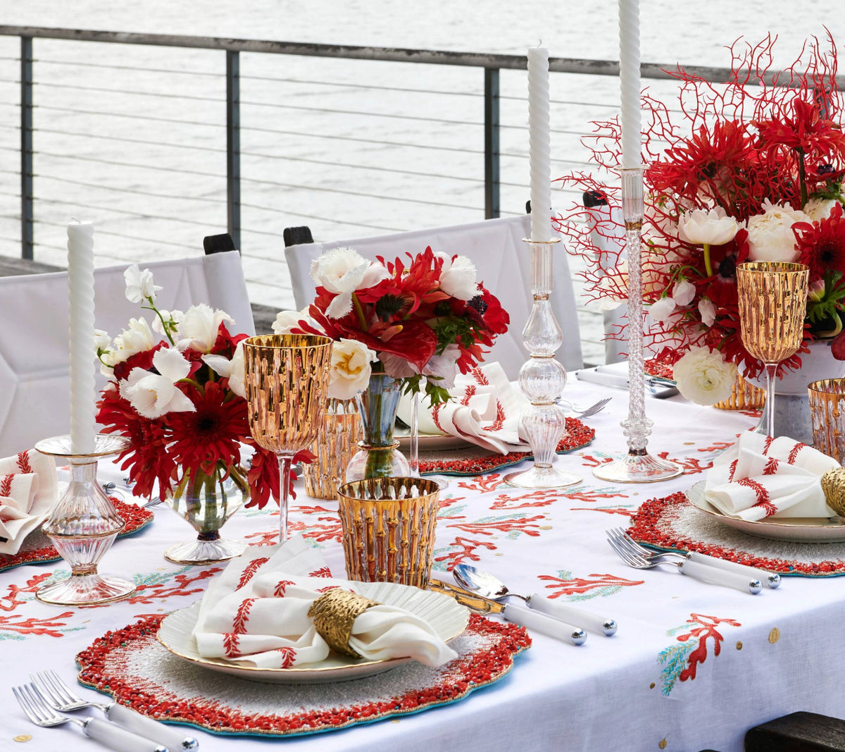 Coral Spray Tablecloth in White, Coral & Turquoise