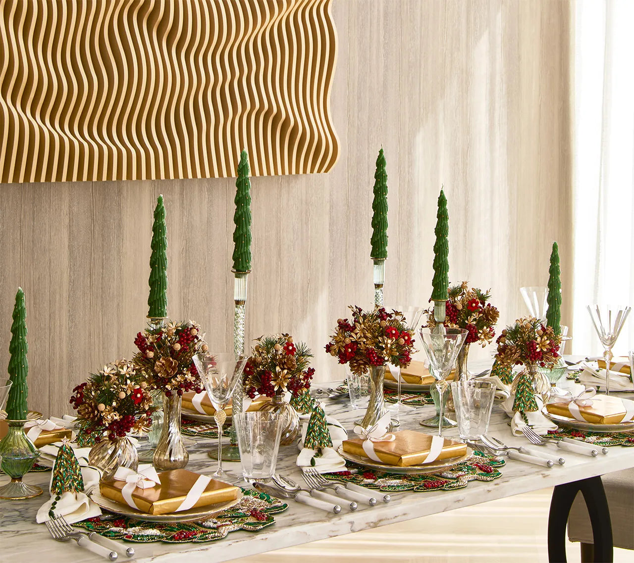 Xmas Carol Placemat in Red, Green & Gold, Set of 2
