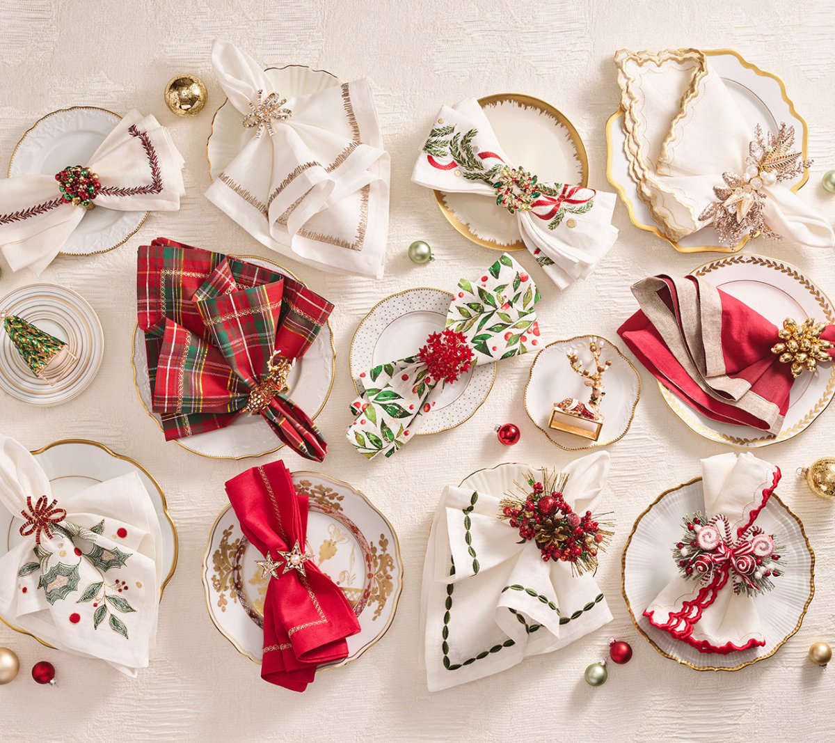 Kim Seybert, Inc.Bejeweled Xmas Napkin Ring in Red, Green & Gold, Set of 4 in a Gift BoxNapkin Rings